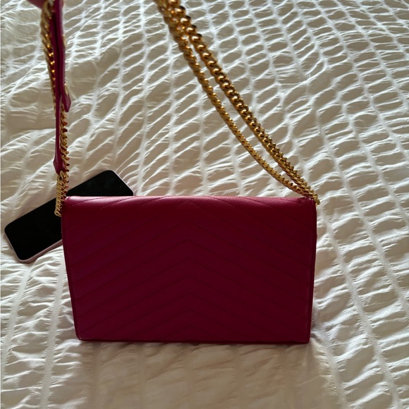 100% Authentic Saint Laurent chain wallet - Picture 2 of 3